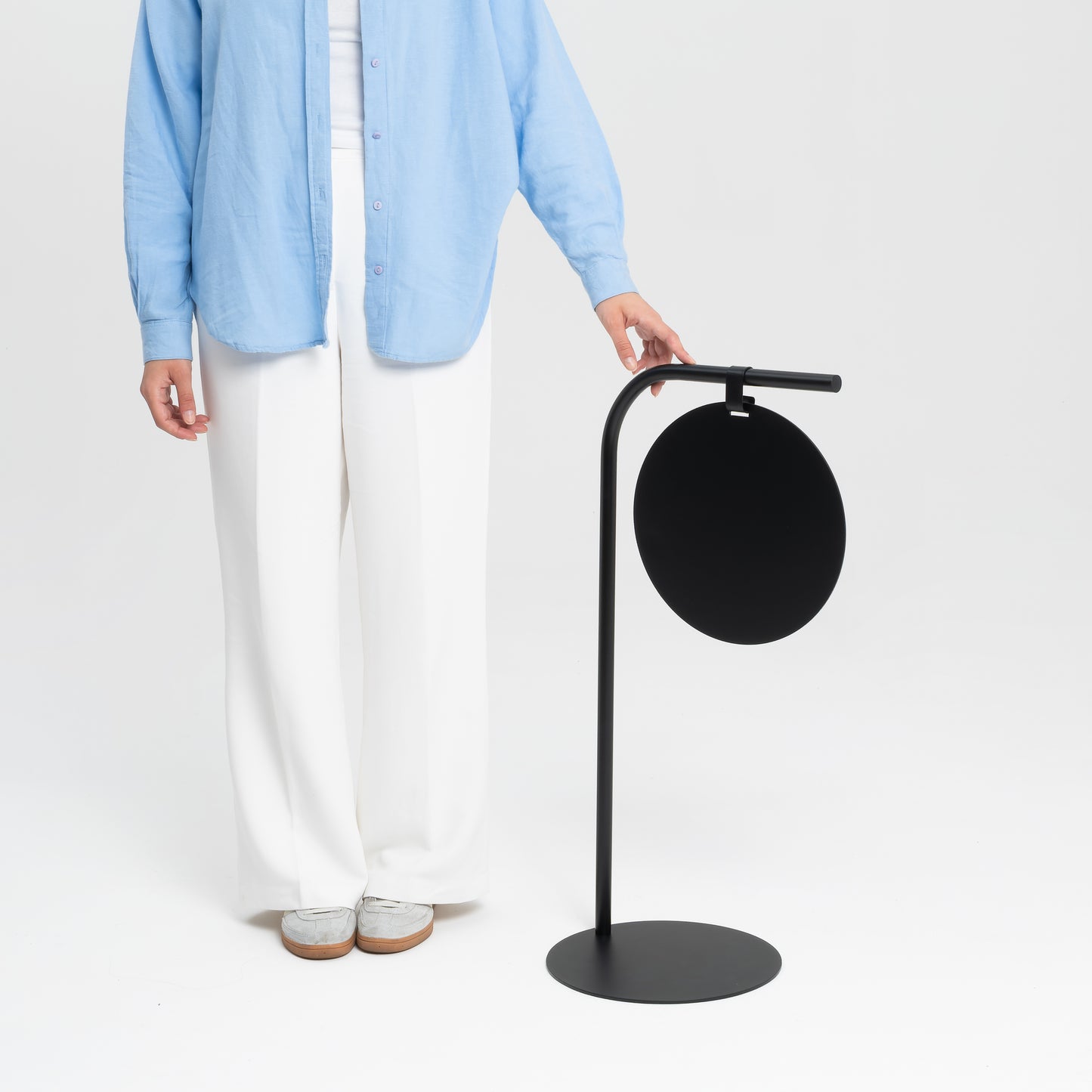 Portatif yapısıyla etkinlikler için ideal kaldırım tabelası.