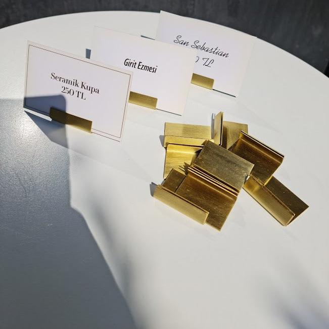 Üstten kapalı model pirinç kart yerleştirme alanı