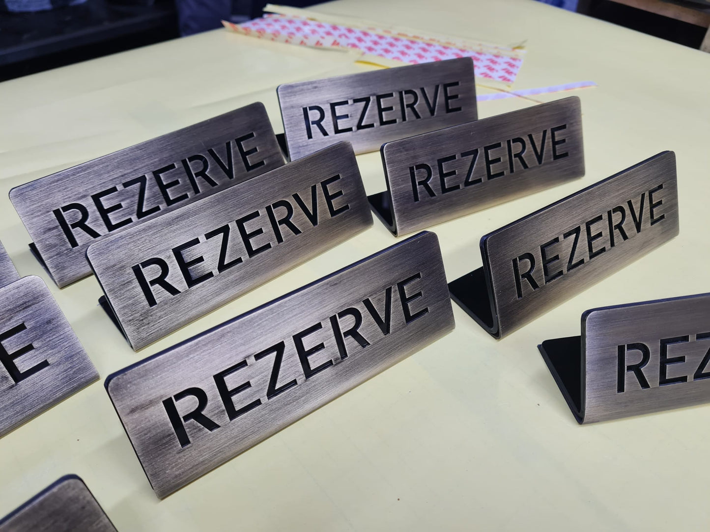 Metal reserved table sign with antique steel finish for restaurants, cafés and hotels.