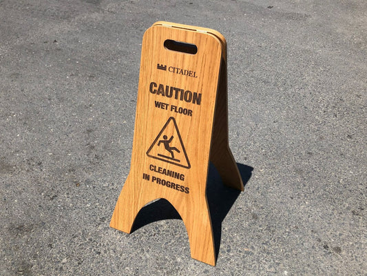 Dikkat! Bu ‘Islak Zemin’ Levhası Bildiklerinizden Değil