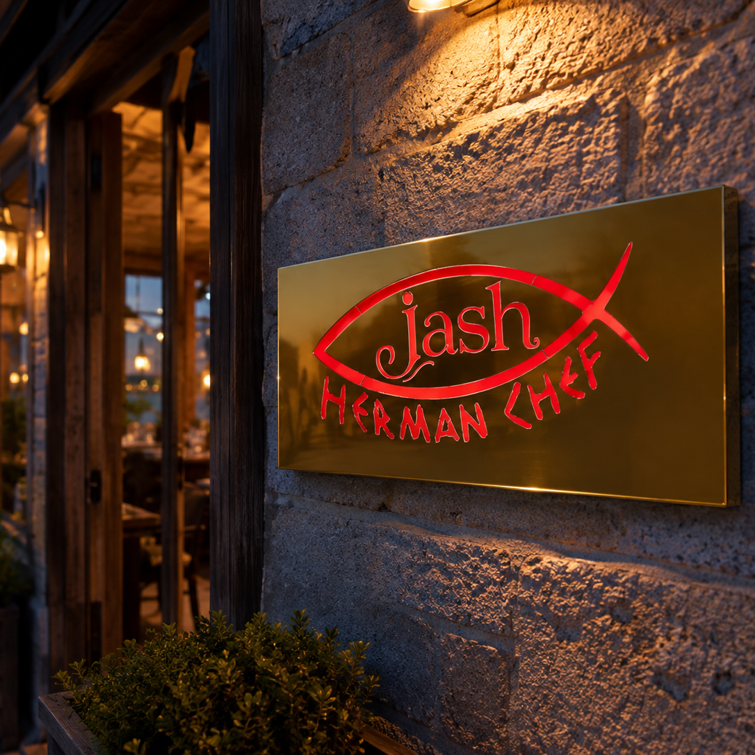 Şef restoranları için özel üretilebilen ışıklı duvar ve logo tabelası