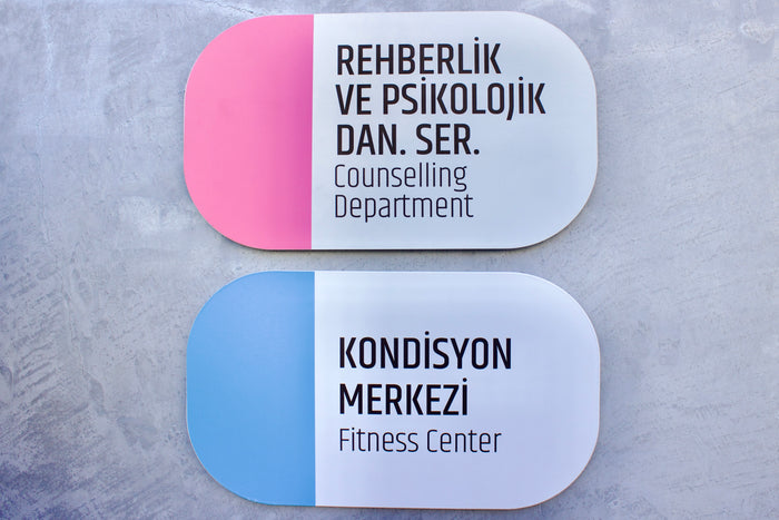 Danışma bölümü için kullanılan oda isimlik tabelası