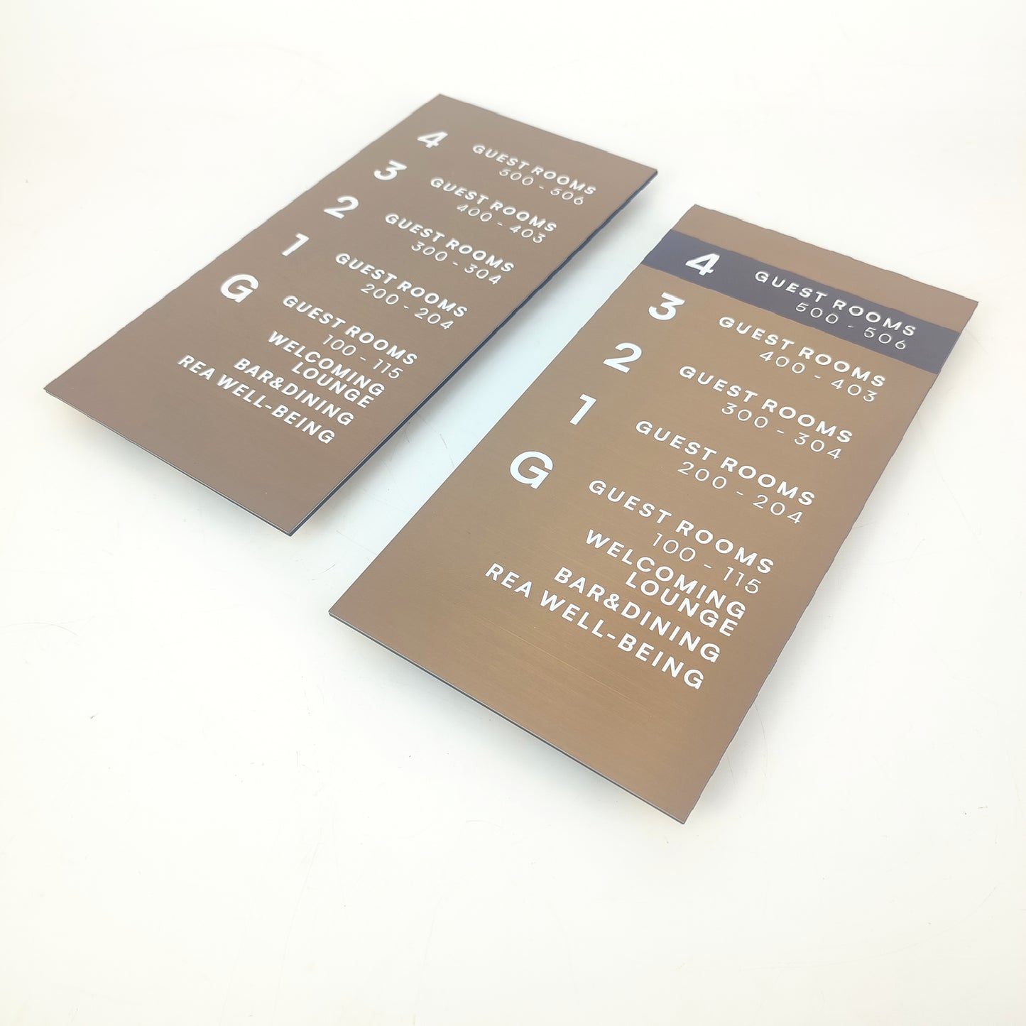 İş merkezlerinde kullanılan kat planı tabelası – sade metal formda.