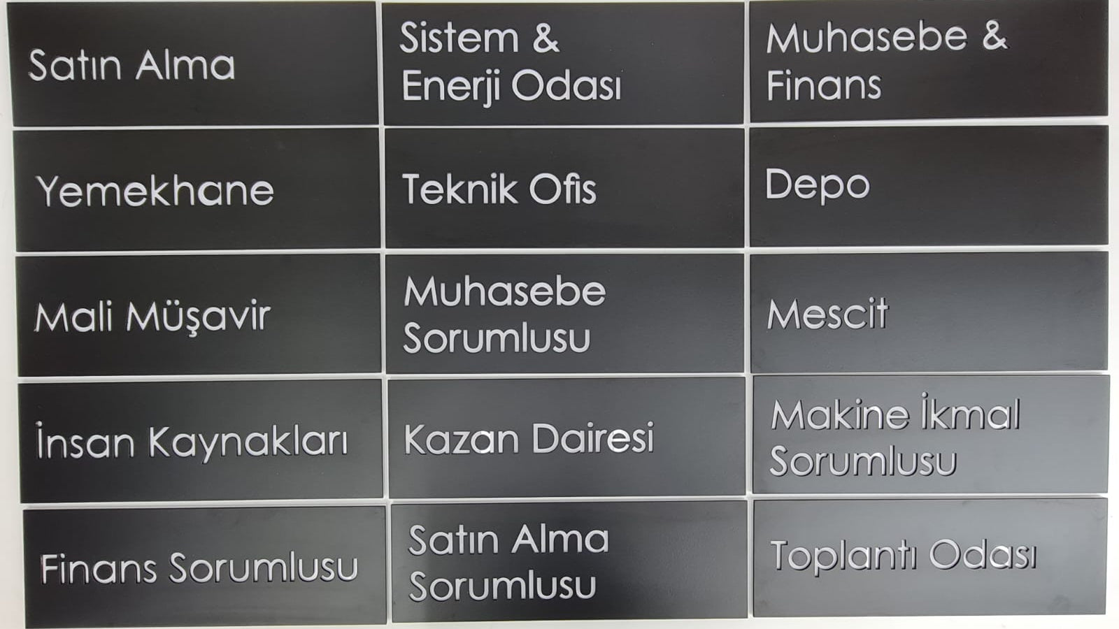 İş merkezleri için mahal isimliği ve kapı tabelaları.
