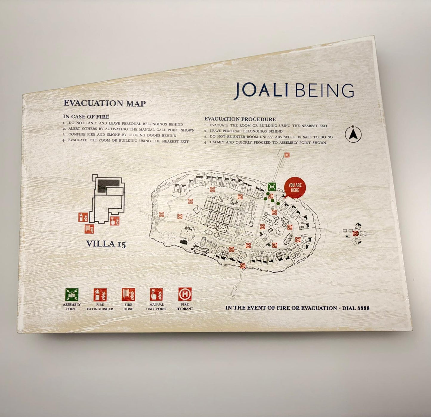 Otel odası için yönetmeliklere uygun yangın kaçış ve tahliye planı