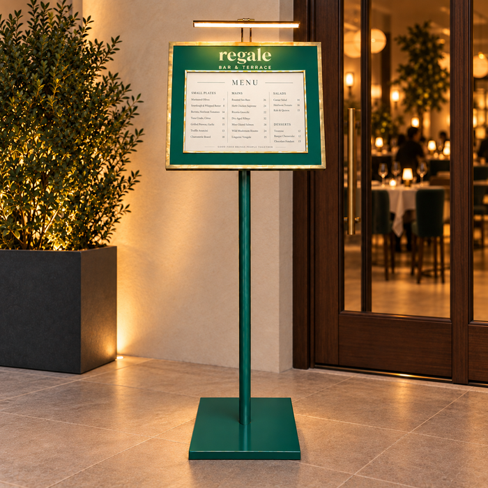 Restoran girişleri için işletme logolu ayaklı menü panosu