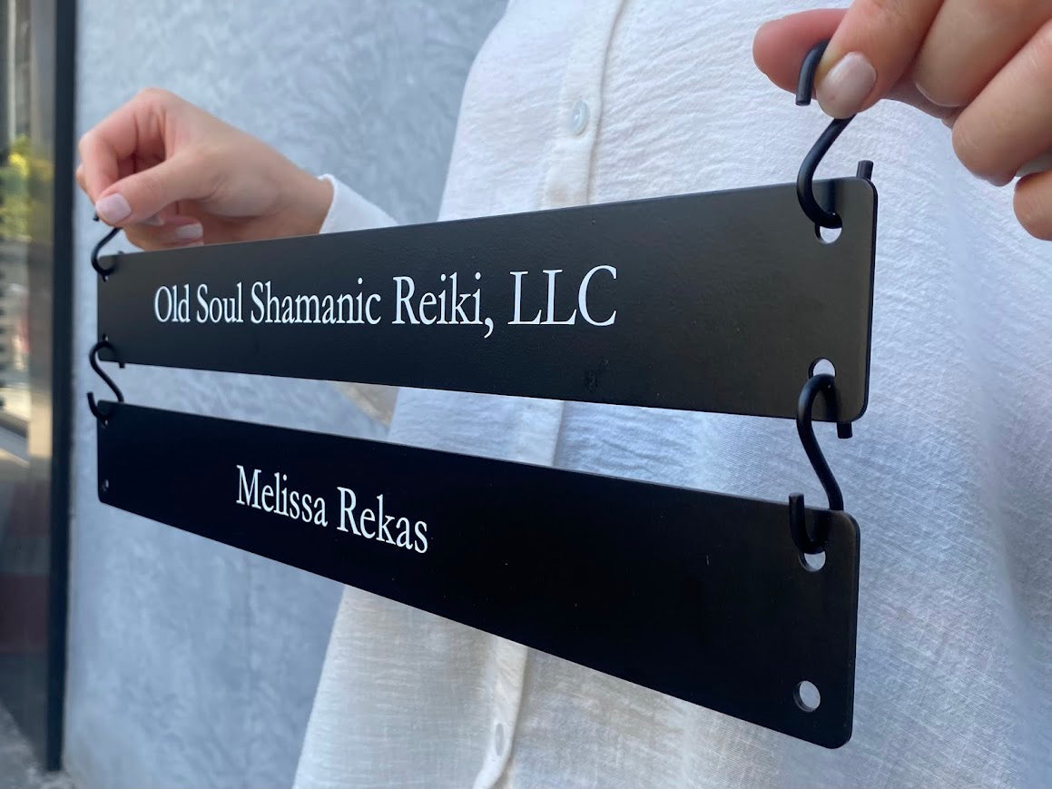 S kanca ile birbirine bağlanabilen metal panolar.