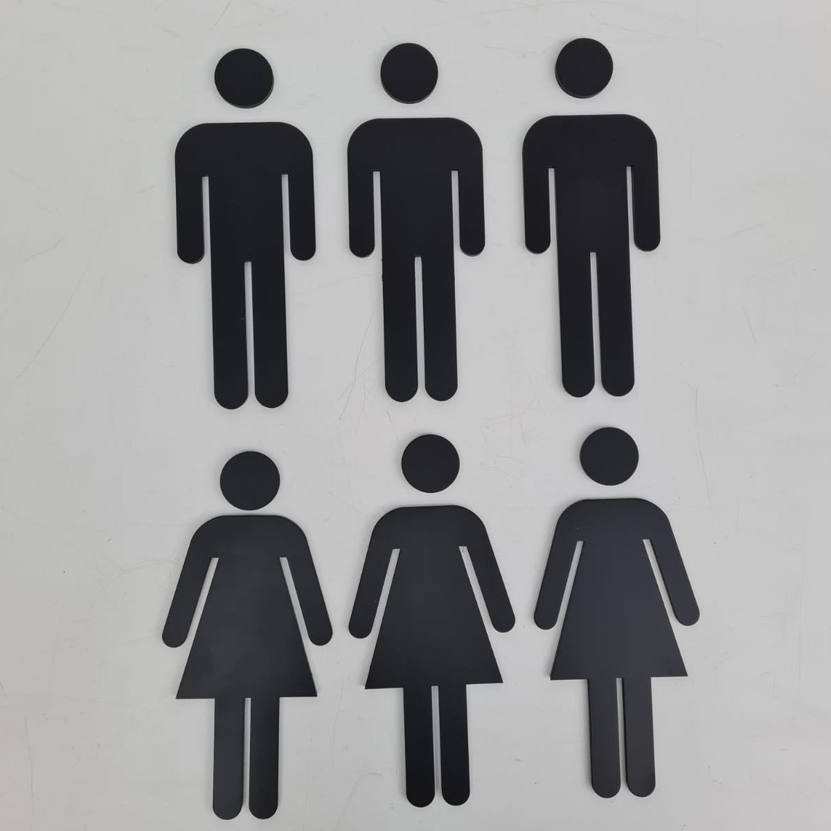 Ofisler için kadın erkek WC kapı işaretleri.